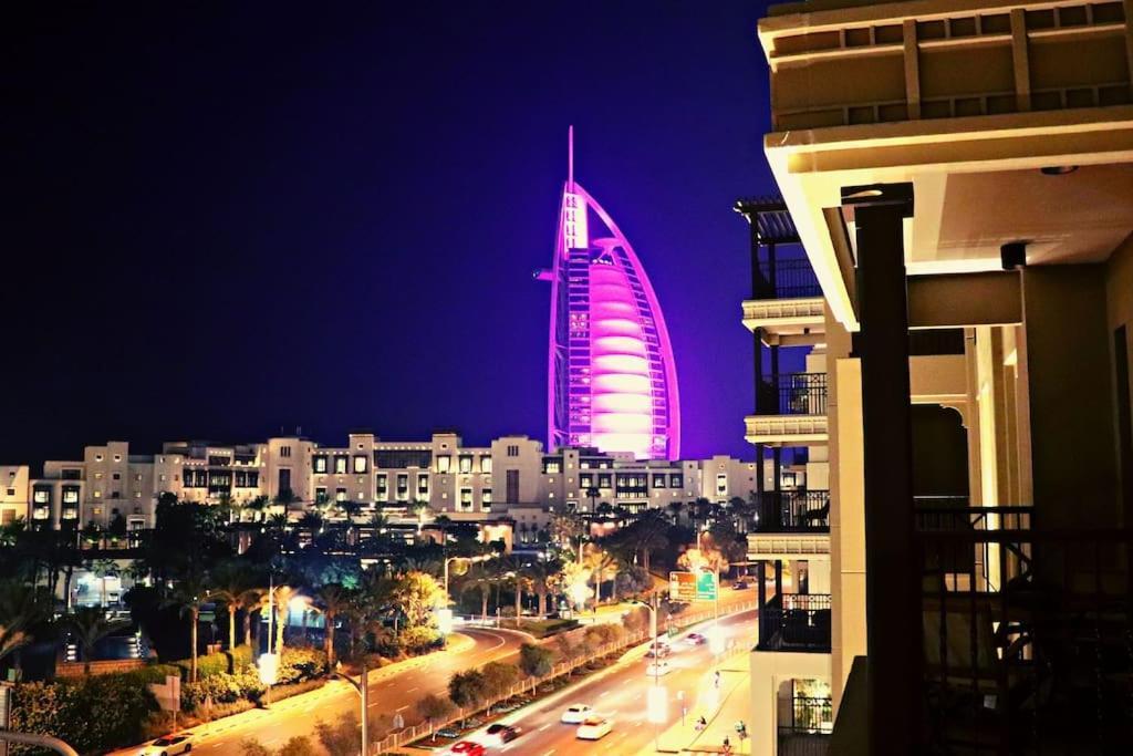 דובאי Veluxa - Luxury And Bright 1 Bedroom Apartment, Burj View! מראה חיצוני תמונה