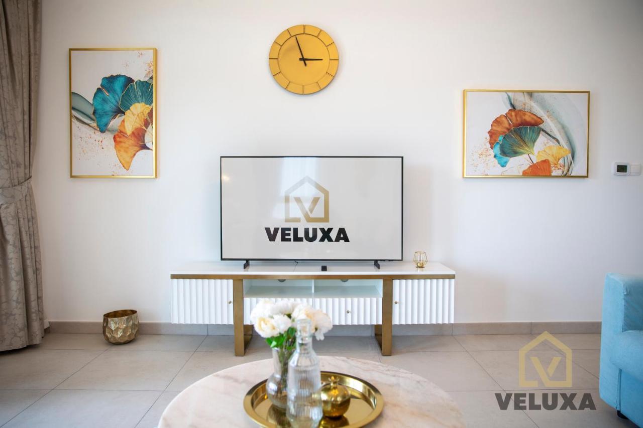 דובאי Veluxa - Luxury And Bright 1 Bedroom Apartment, Burj View! מראה חיצוני תמונה